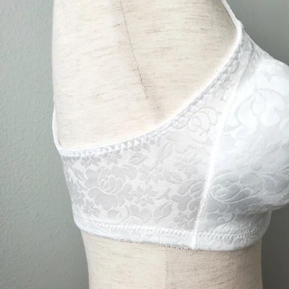 Bali NWT Spa Closure Wirefree White Bra With Floral Pattern, Size 36C - Picture 15 of 16